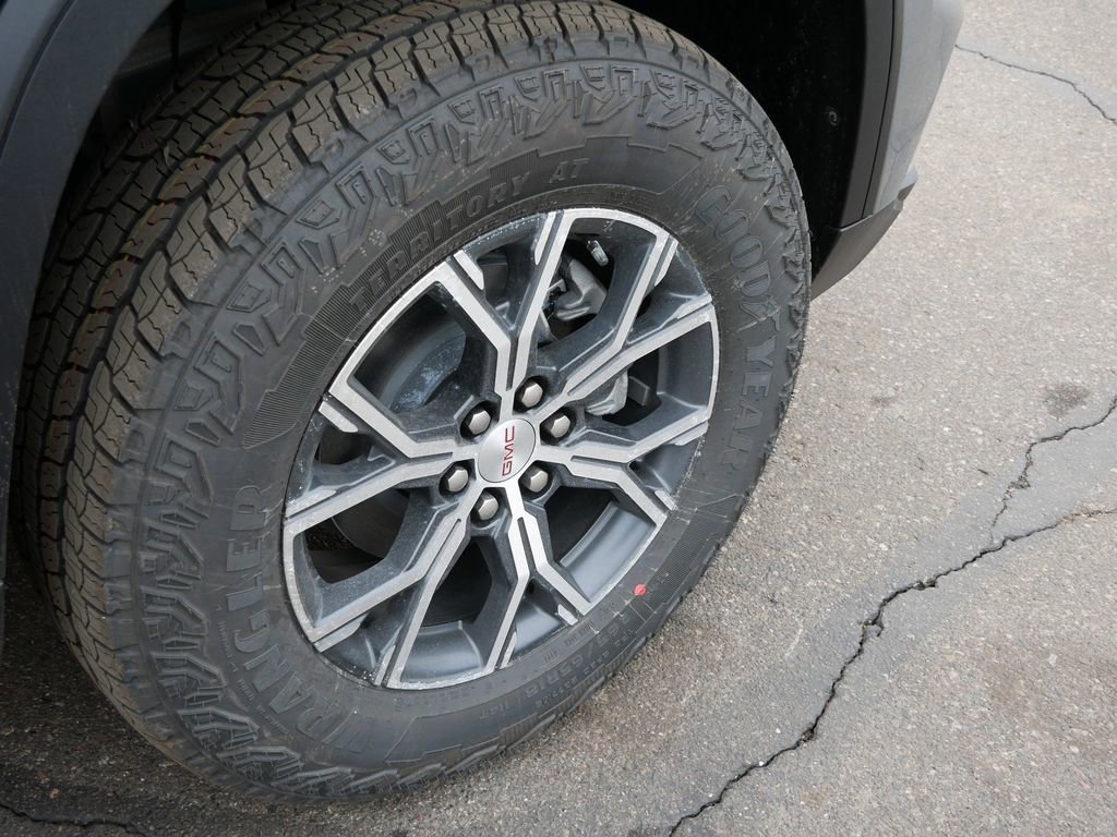 New 2026 GMC Acadia AT4 w/ Luxury Package image 8