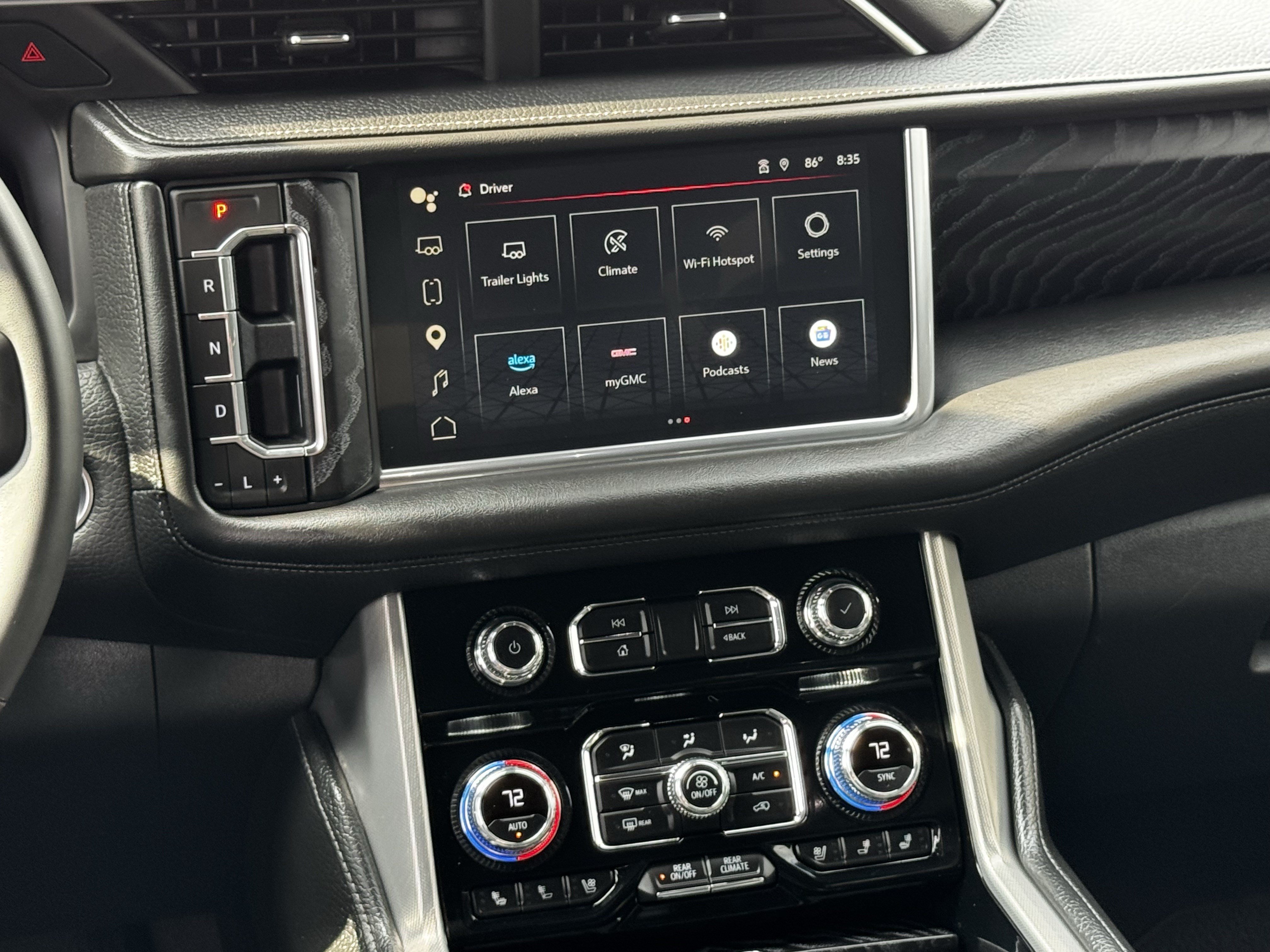 Used 2024 GMC Yukon XL Denali AWD/4WD image 17