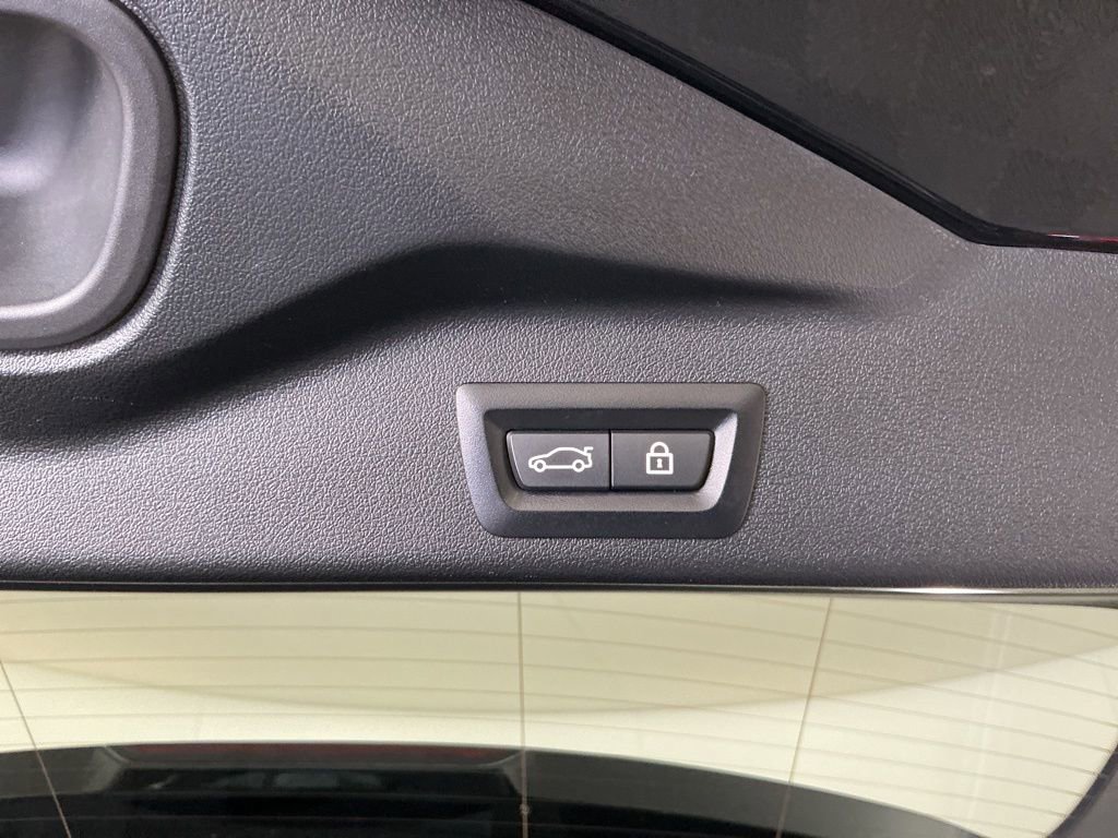 Certified 2022 BMW X5 sDrive40i w/ M Sport Package image 31