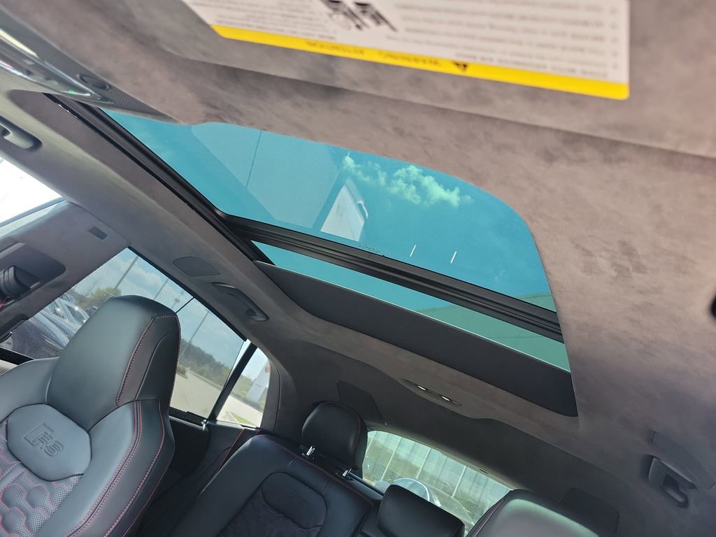 Used 2022 Audi RS Q8 image 12