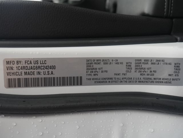 Used 2024 Dodge Durango SXT w/ SXT Blacktop Group AWD/4WD image 29