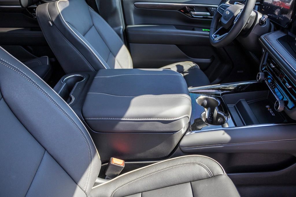 New 2026 Chevrolet Suburban Premier image 15