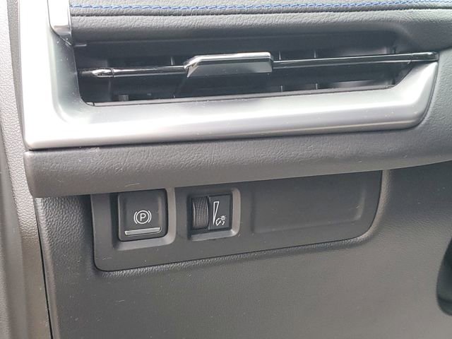 Certified 2024 Cadillac XT4 Sport image 8