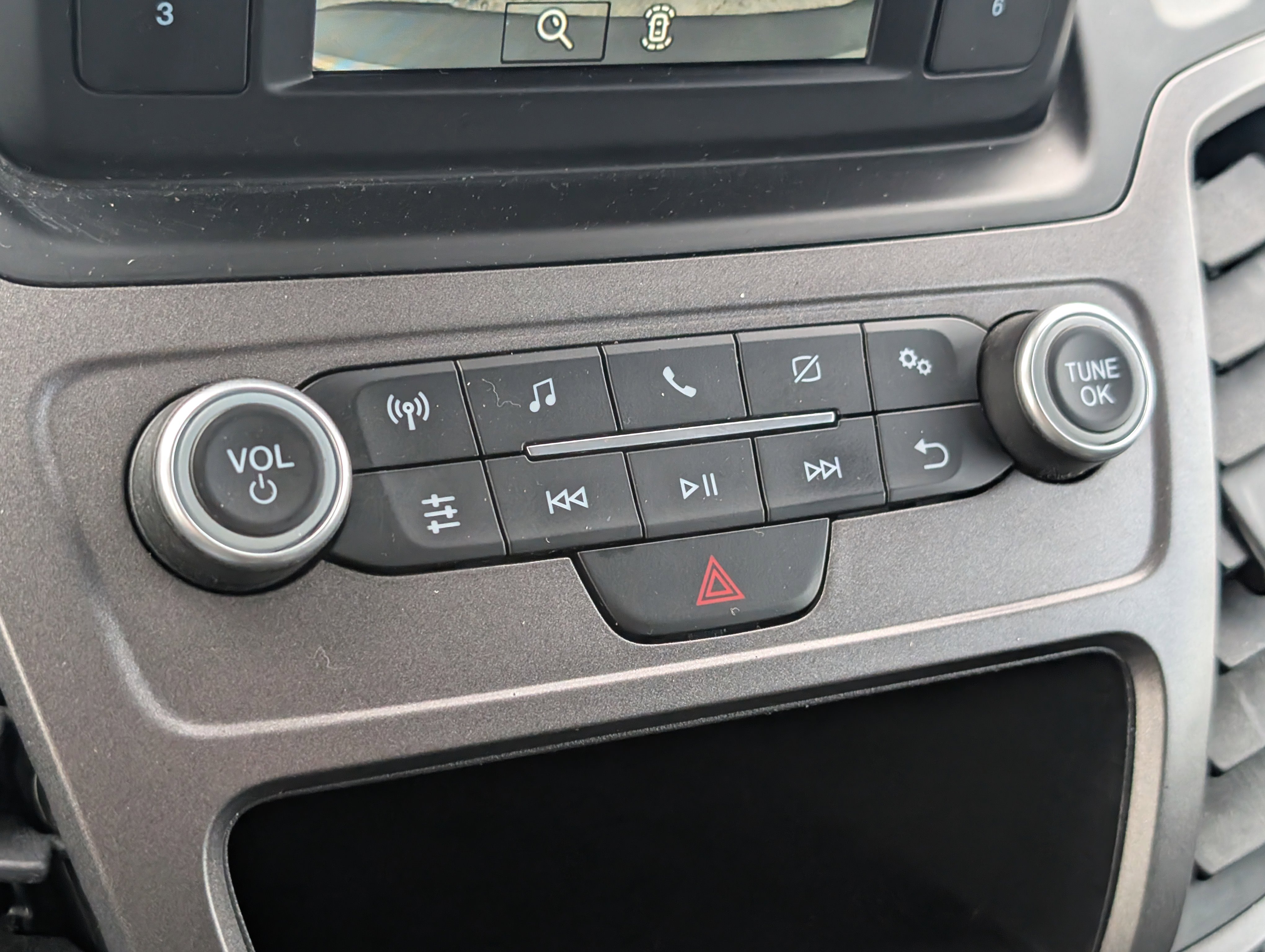 Used 2020 Ford Transit Connect XL image 19