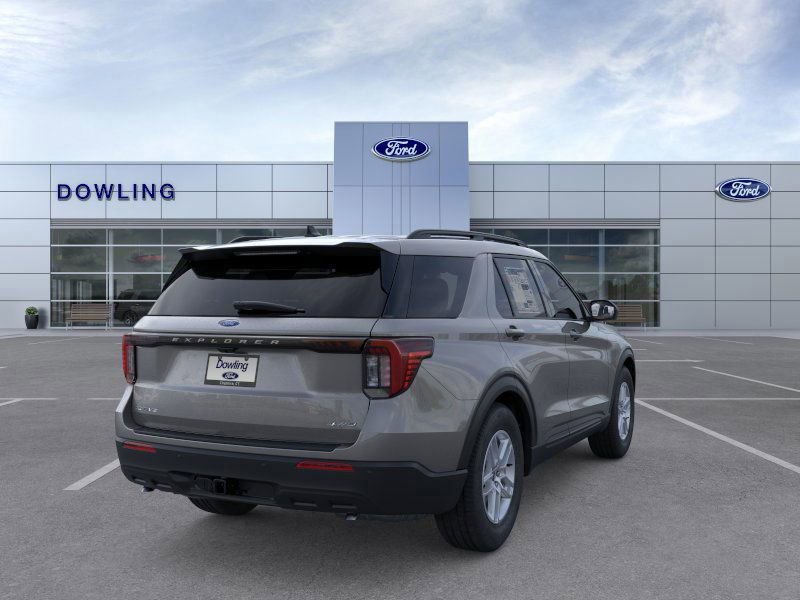 New 2026 Ford Explorer Active image 8