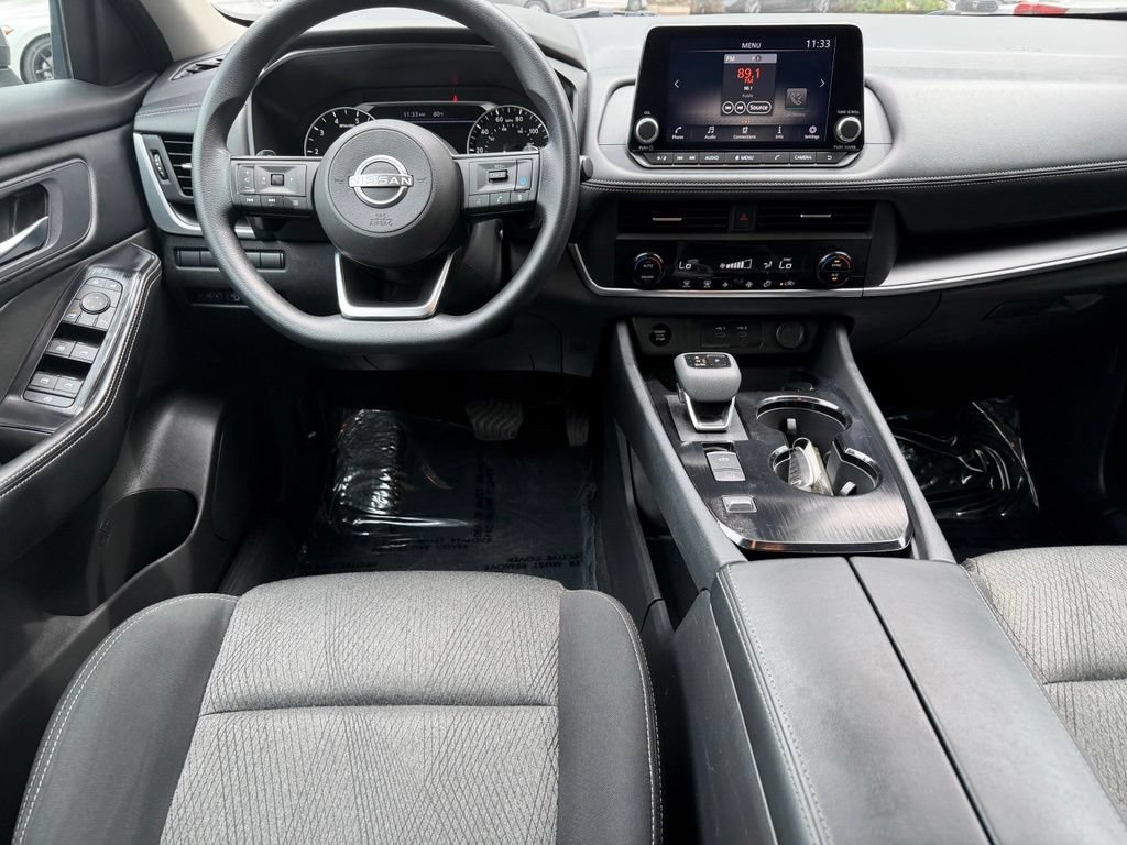 Used 2024 Nissan Rogue SV FWD image 14