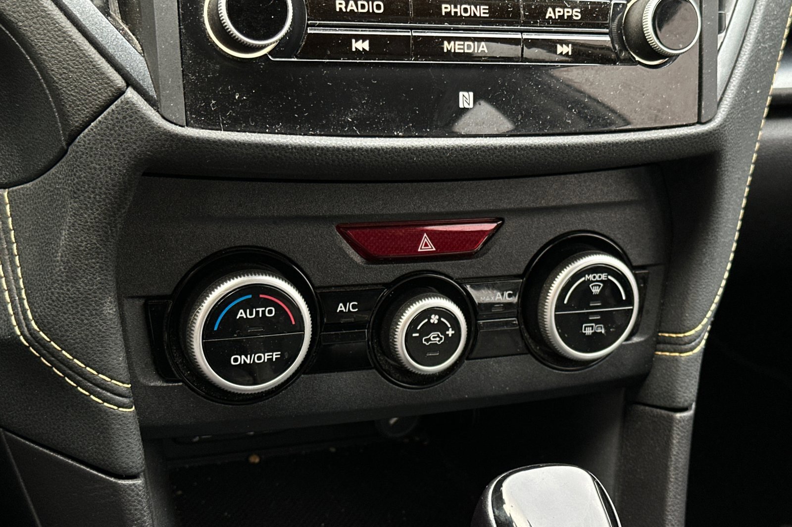 Used 2022 Subaru Crosstrek 2.5i Sport w/ Moonroof Package image 19