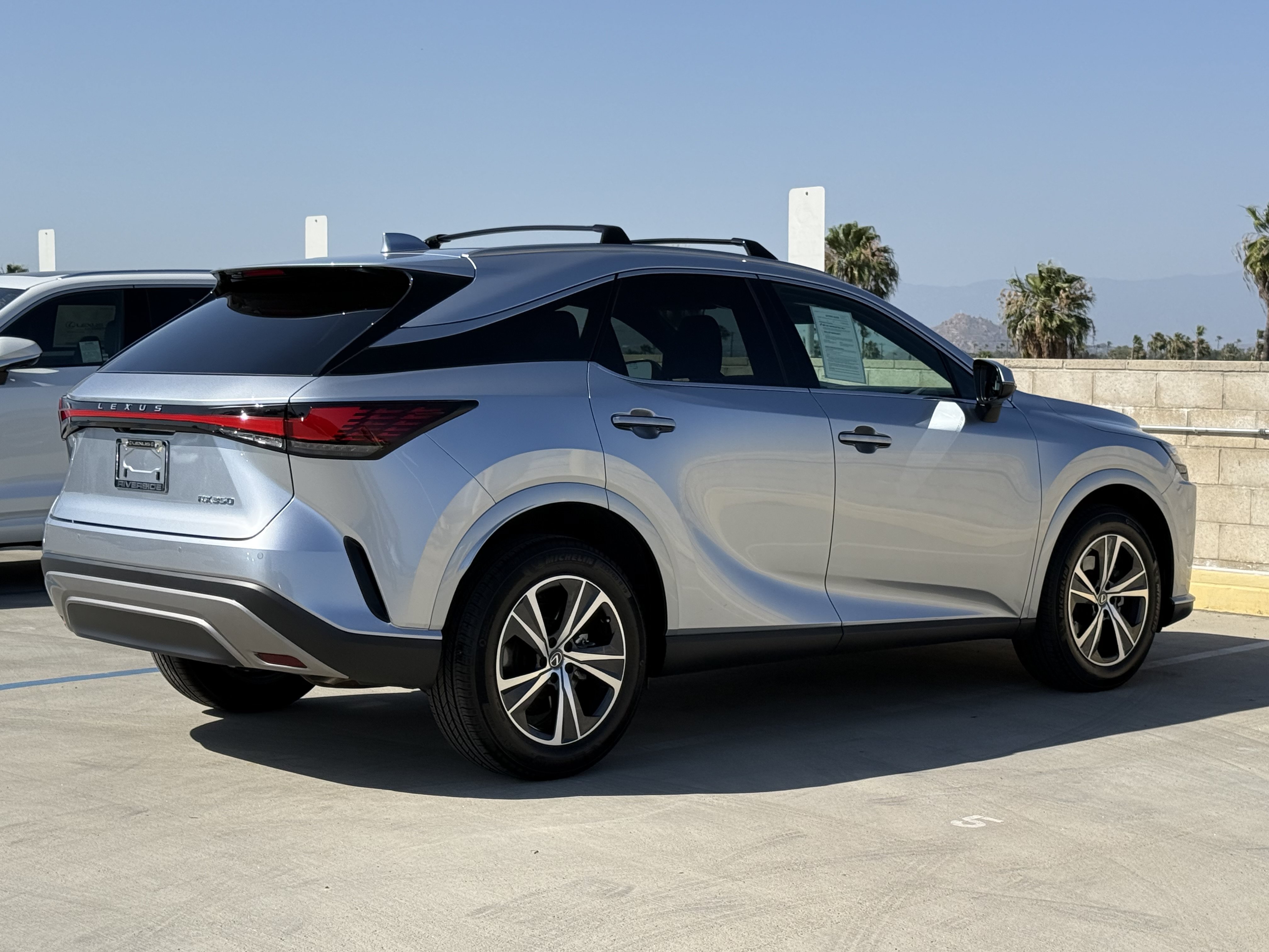Certified 2025 Lexus RX 350 FWD w/ Technology Package image 11