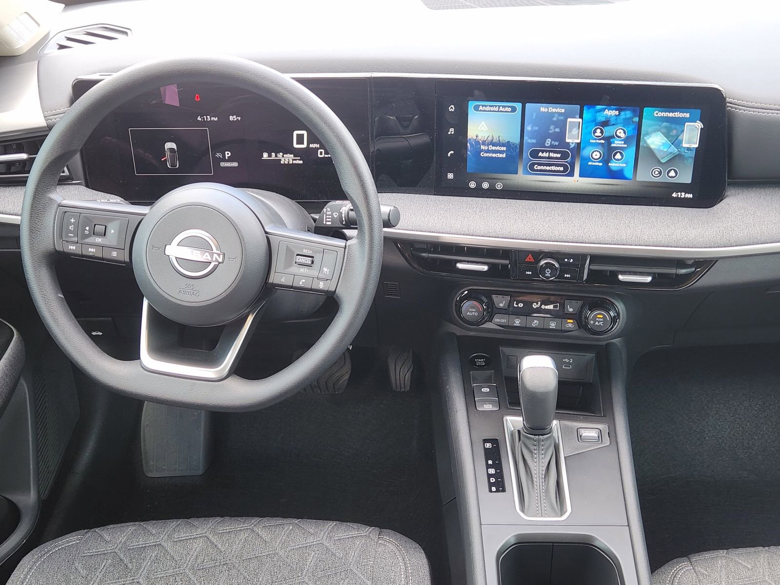 Used 2026 Nissan Kicks SV w/ Charging Package image 29