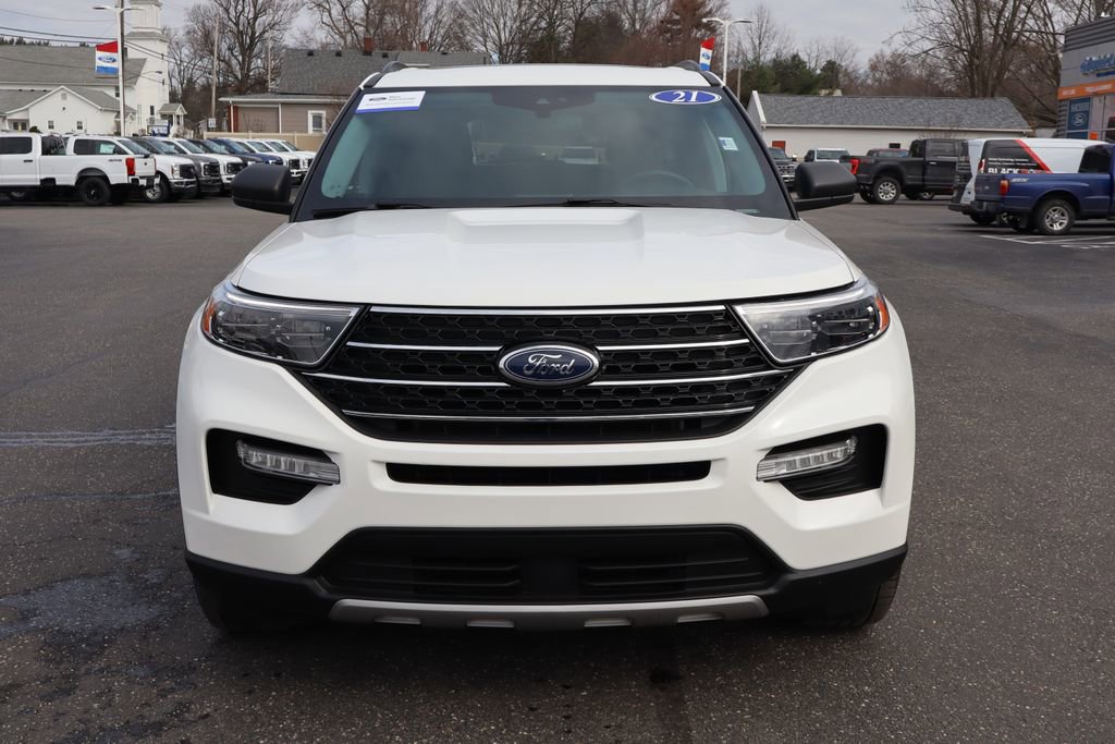 Used 2021 Ford Explorer XLT w/ Equipment Group 202A image 13