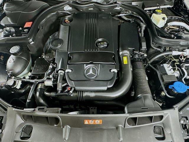 Used 2013 Mercedes-Benz C 250 Sedan image 28