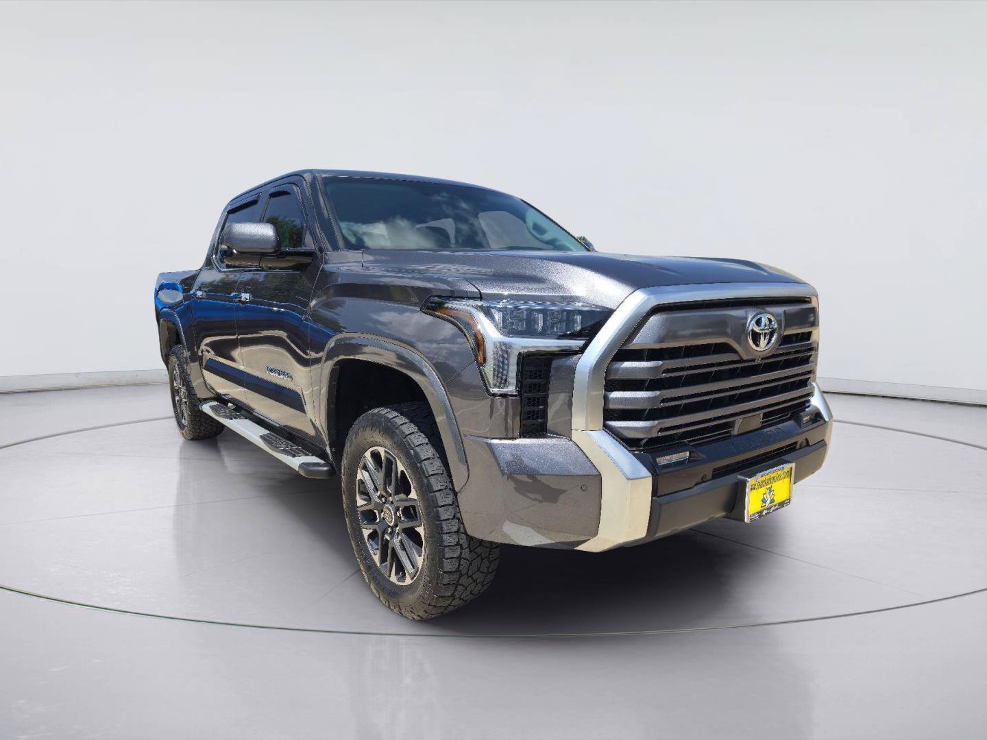 Used 2023 Toyota Tundra Limited AWD/4WD image 7