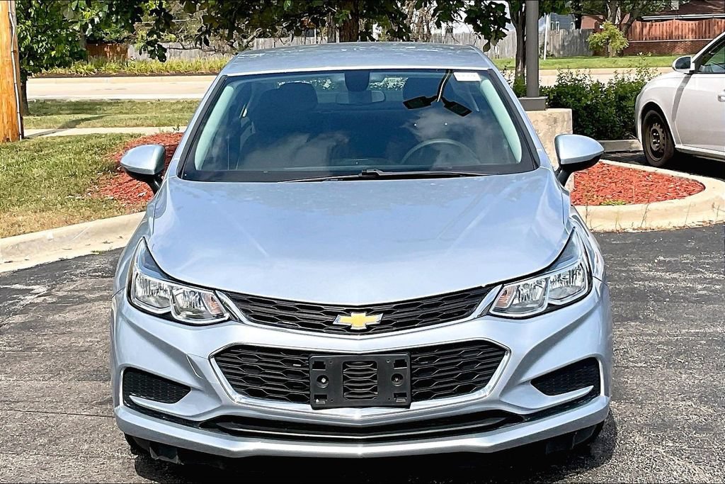 Used 2017 Chevrolet Cruze LS FWD image 2