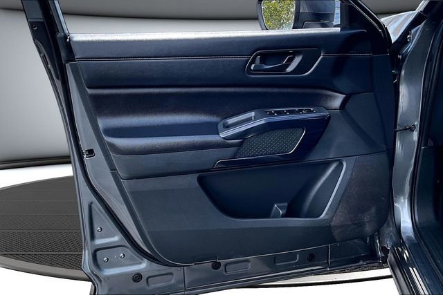 Certified 2024 Nissan Pathfinder SV FWD image 20