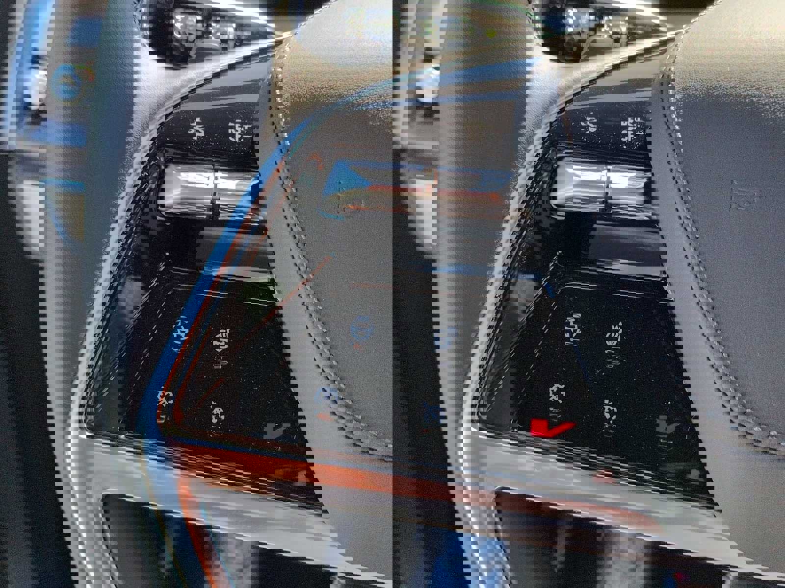 New 2026 Cadillac Vistiq Platinum image 15