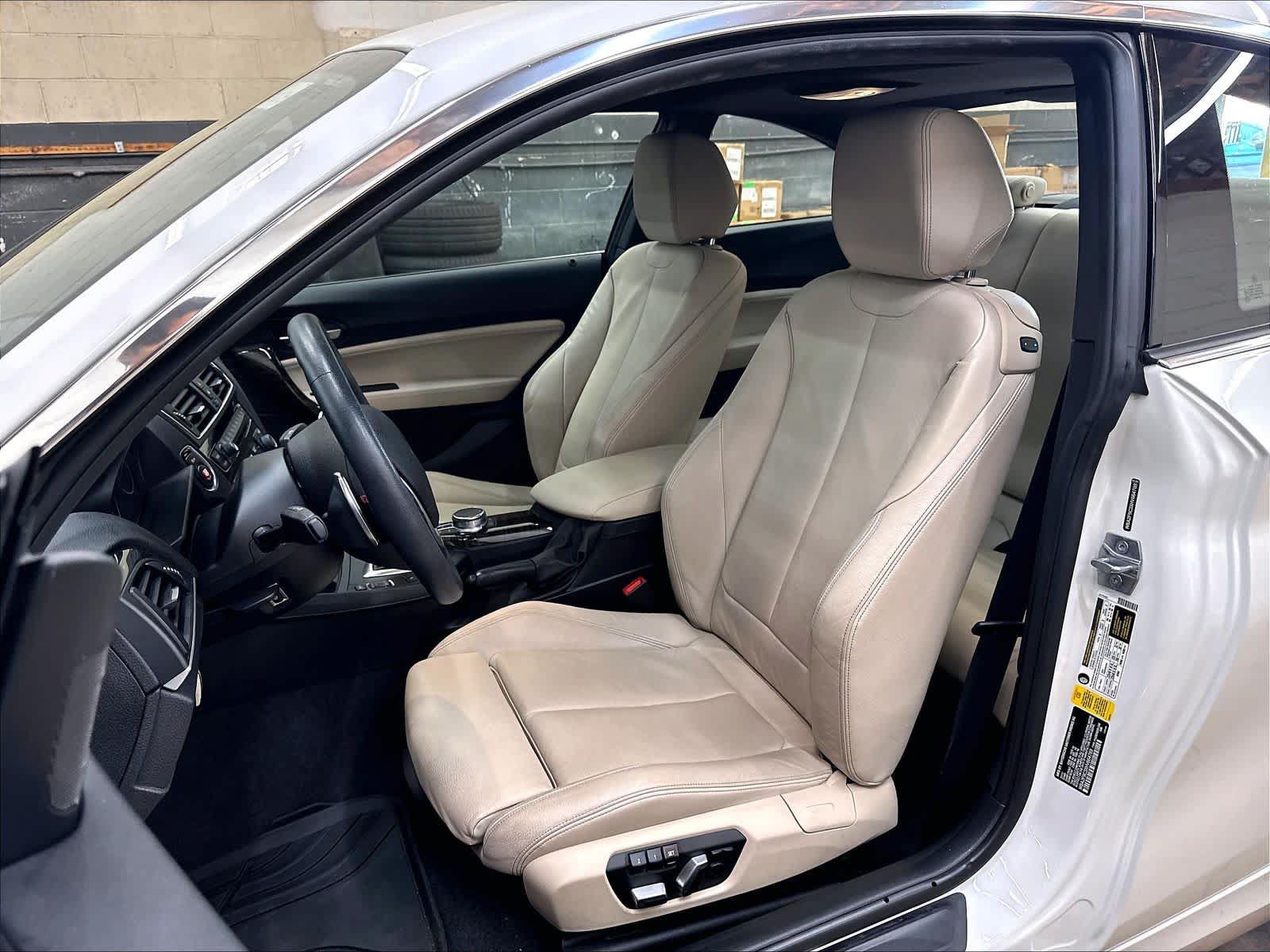 Used 2017 BMW 230i Coupe RWD image 28
