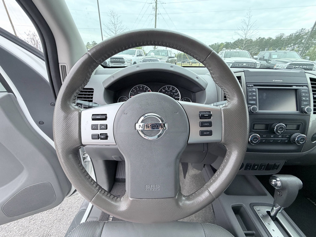 Used 2017 Nissan Frontier SL image 12
