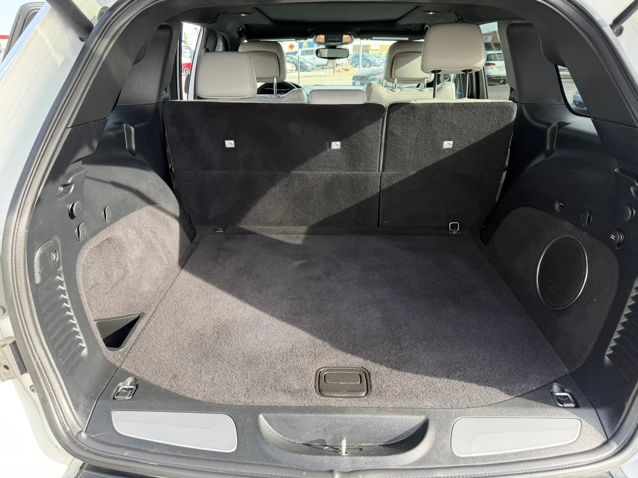 Used 2018 Jeep Grand Cherokee Limited RWD image 19