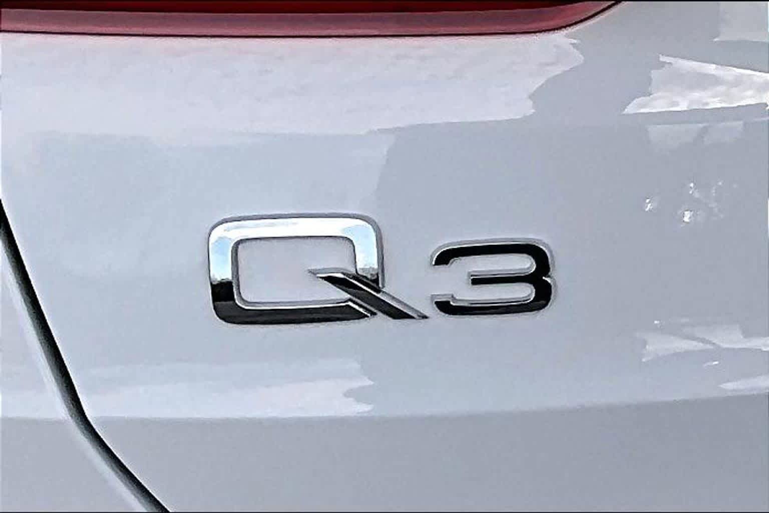 Used 2024 Audi Q3 2.0T Premium AWD/4WD image 10
