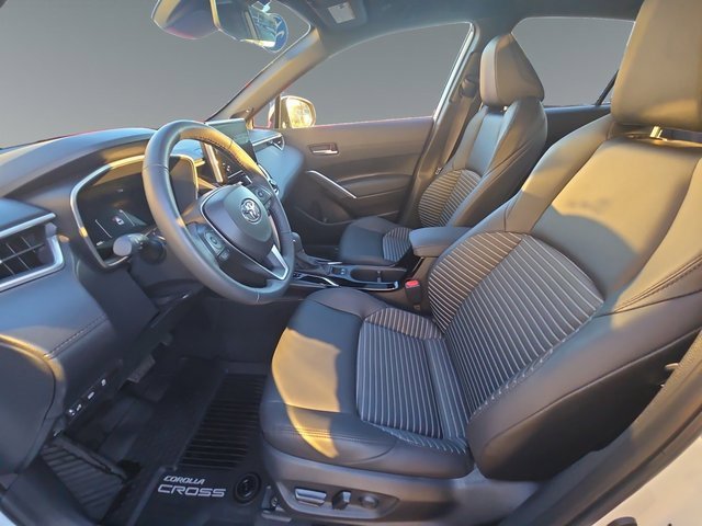 Used 2024 Toyota Corolla Cross XSE image 13