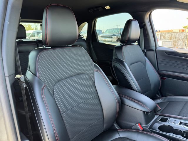 Certified 2025 Ford Escape ST-Line w/ Tech Pack #1 image 19