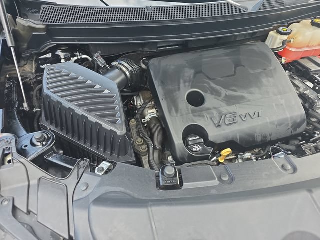 Used 2019 Chevrolet Traverse Premier FWD image 34