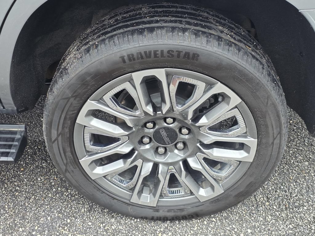 Used 2023 GMC Yukon Denali Ultimate AWD/4WD image 56
