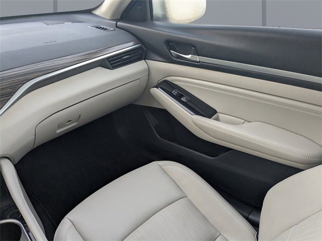 Used 2020 Nissan Altima 2.5 Platinum image 18