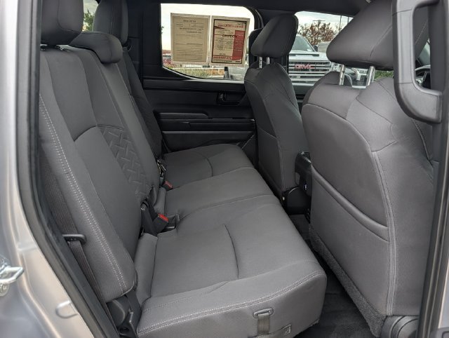 Used 2025 Toyota Tacoma SR5 AWD/4WD image 30