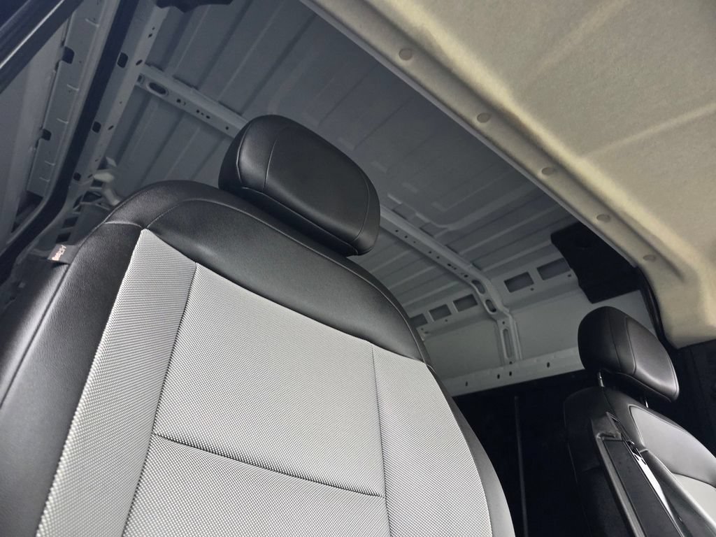 Used 2025 RAM ProMaster 2500 w/ Convenience Group FWD image 23