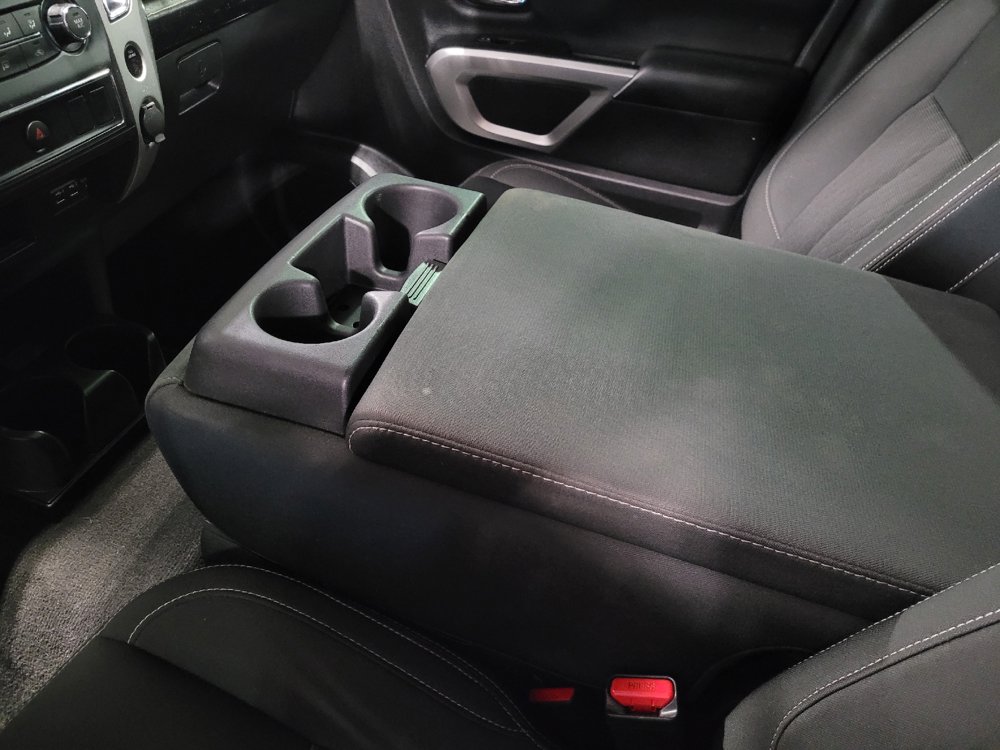 Used 2019 Nissan Titan SV RWD image 26
