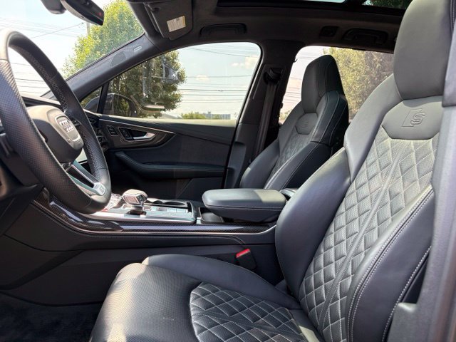 Used 2024 Audi SQ7 Prestige AWD/4WD image 29