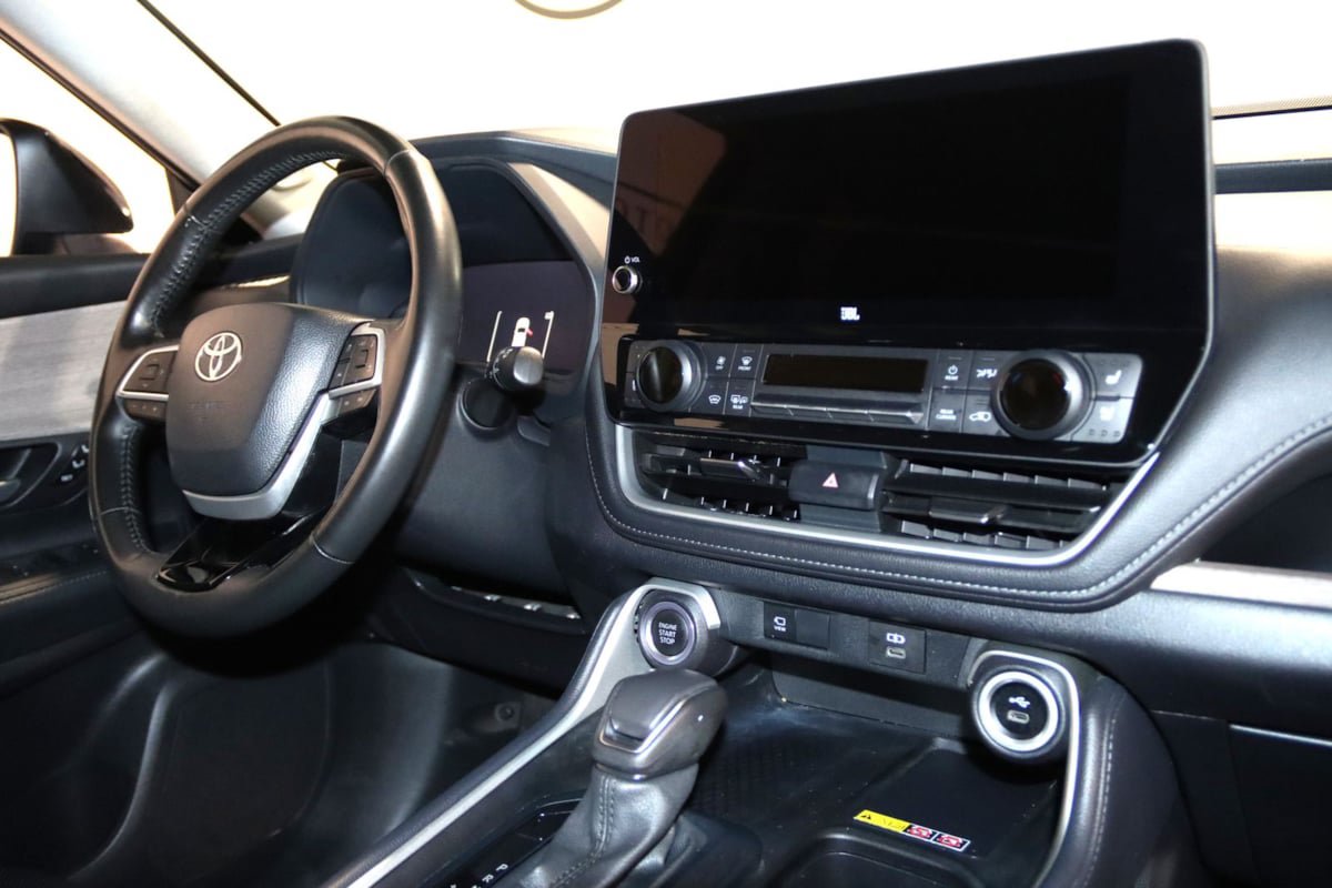Used 2024 Toyota Grand Highlander FWD image 55