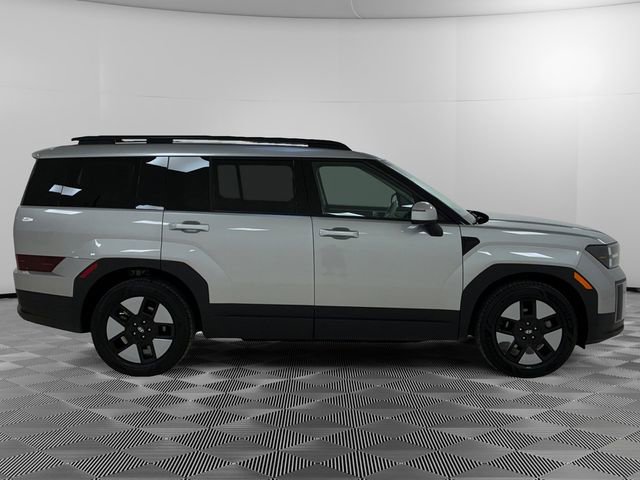 Used 2025 Hyundai Santa Fe SEL image 2