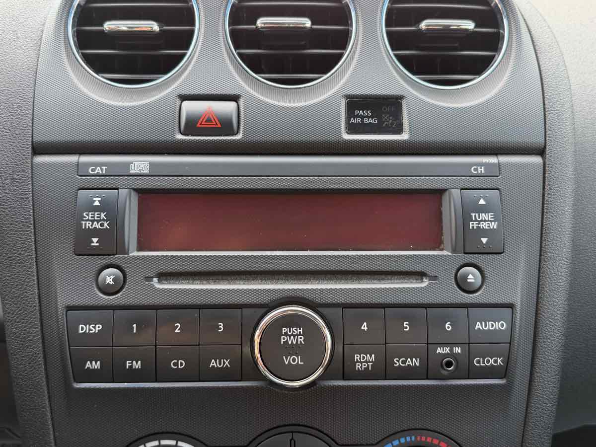 Used 2012 Nissan Altima 2.5 S w/ 20th Anniversary Pkg FWD image 18