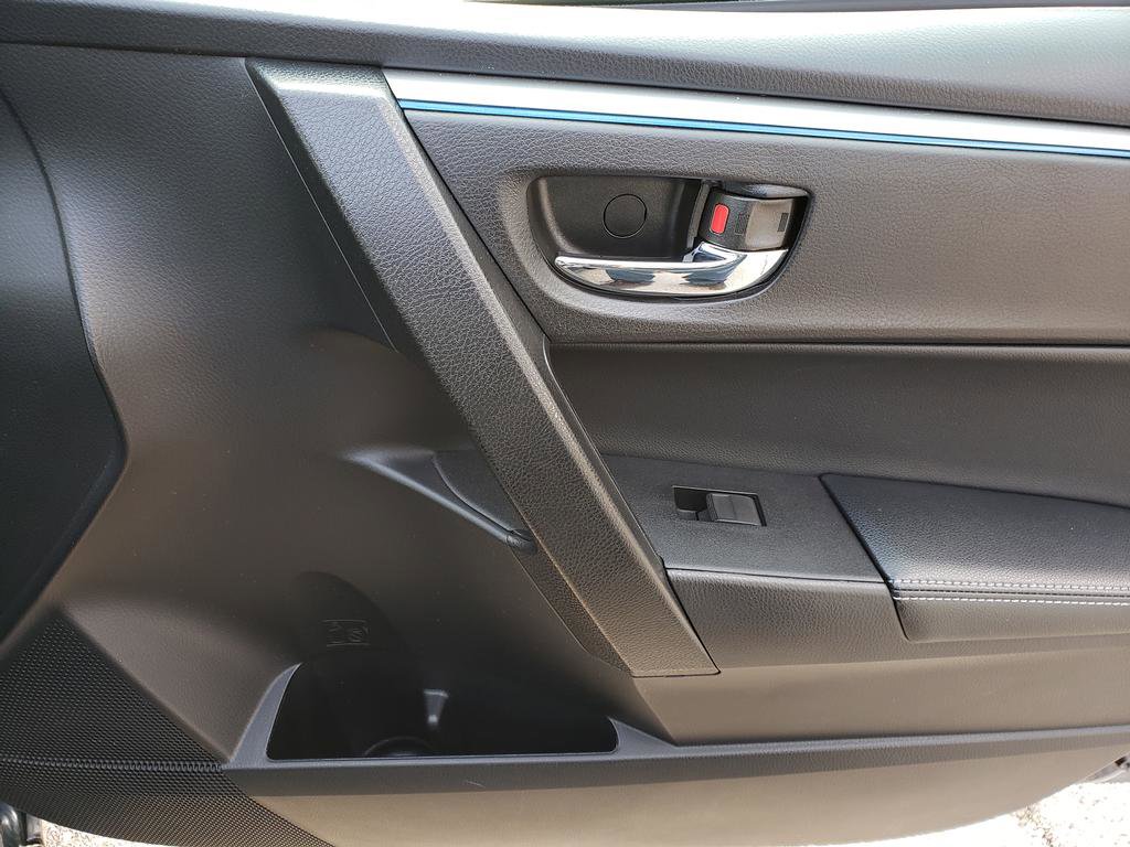 Used 2016 Toyota Corolla S Special Edition image 18
