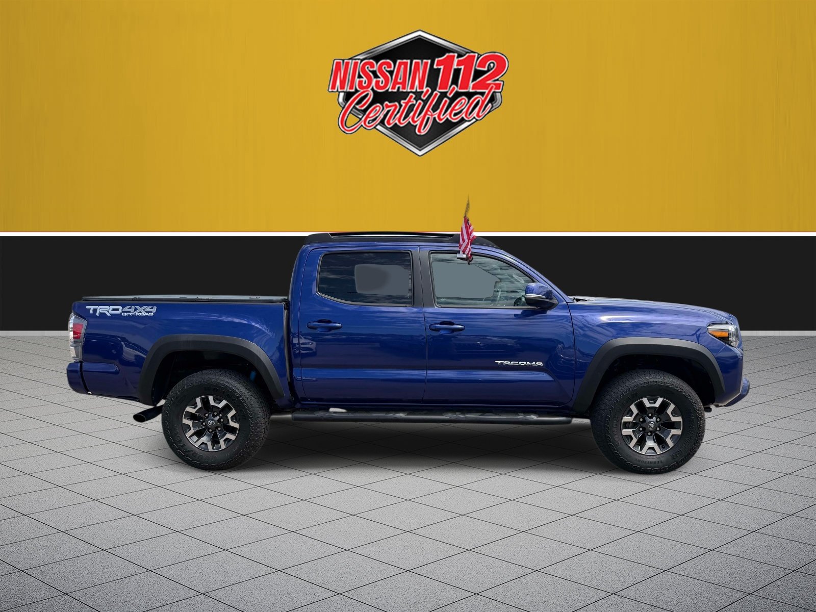 Used 2022 Toyota Tacoma TRD Off-Road w/ Technology Package AWD/4WD image 8