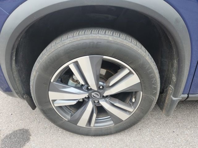 Used 2023 Nissan Rogue SL w/ SL Premium Package FWD image 9