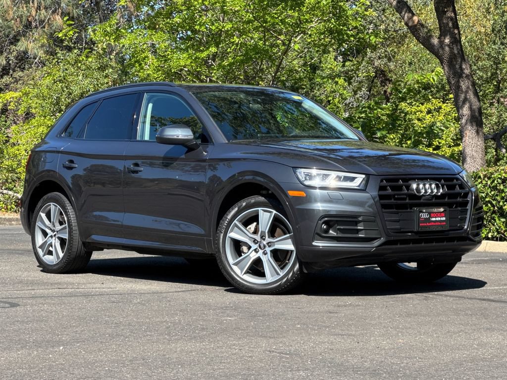 Used 2020 Audi Q5 Prestige w/ Prestige Package AWD/4WD image 2
