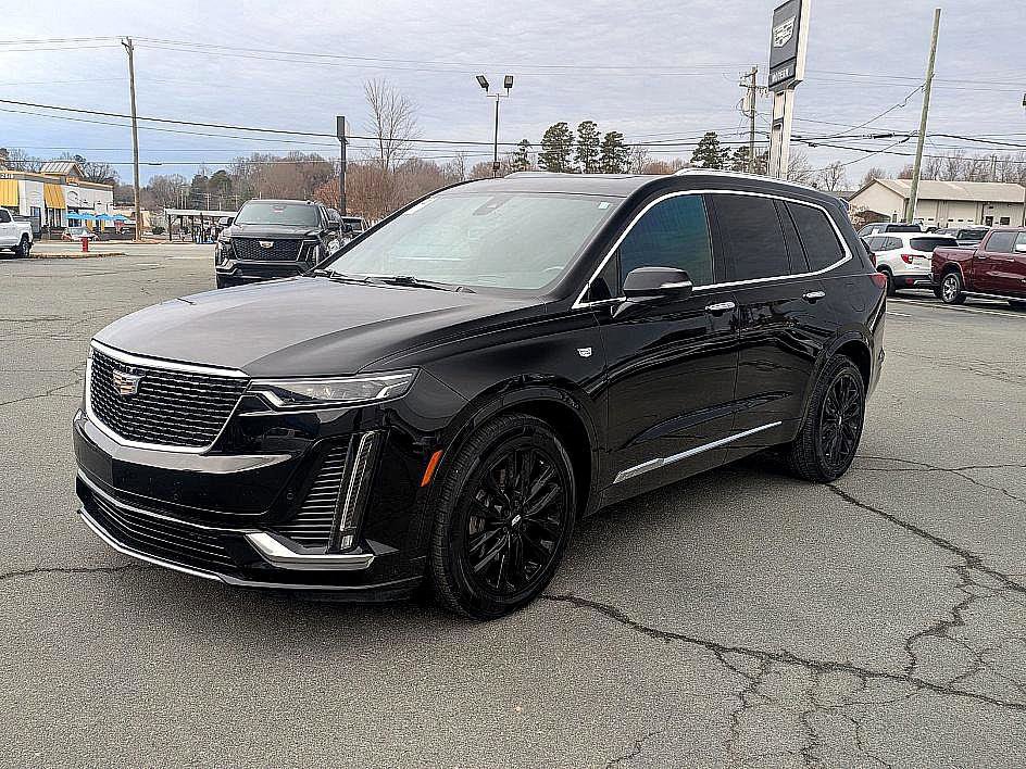 Used 2020 Cadillac XT6 Premium Luxury image 1