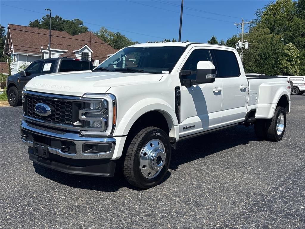 Used 2023 Ford F450 Lariat w/ Lariat Ultimate Package AWD/4WD image 3
