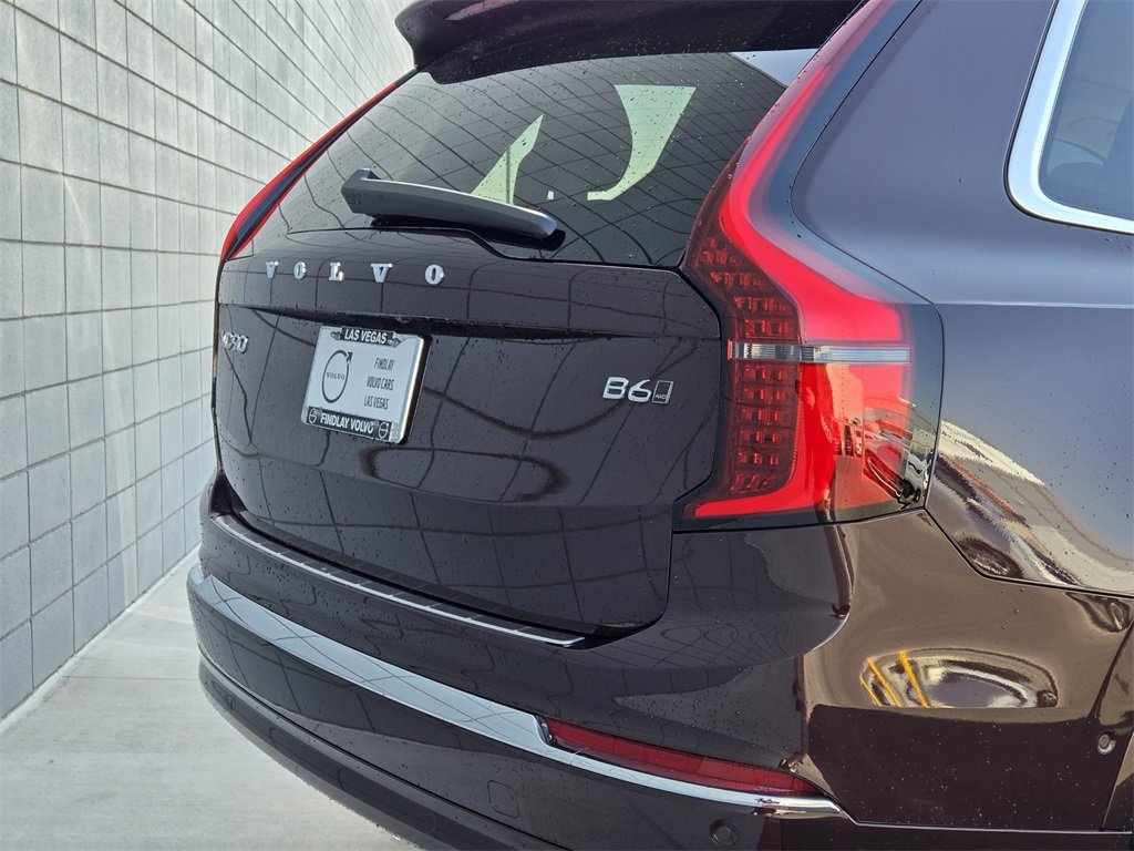 New 2025 Volvo XC90 B6 Ultra w/ Protection Package Premier image 8