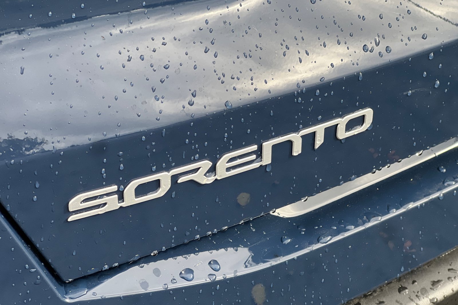 Certified 2025 Kia Sorento S image 54