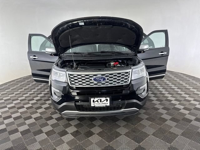 Used 2017 Ford Explorer Platinum AWD/4WD image 13