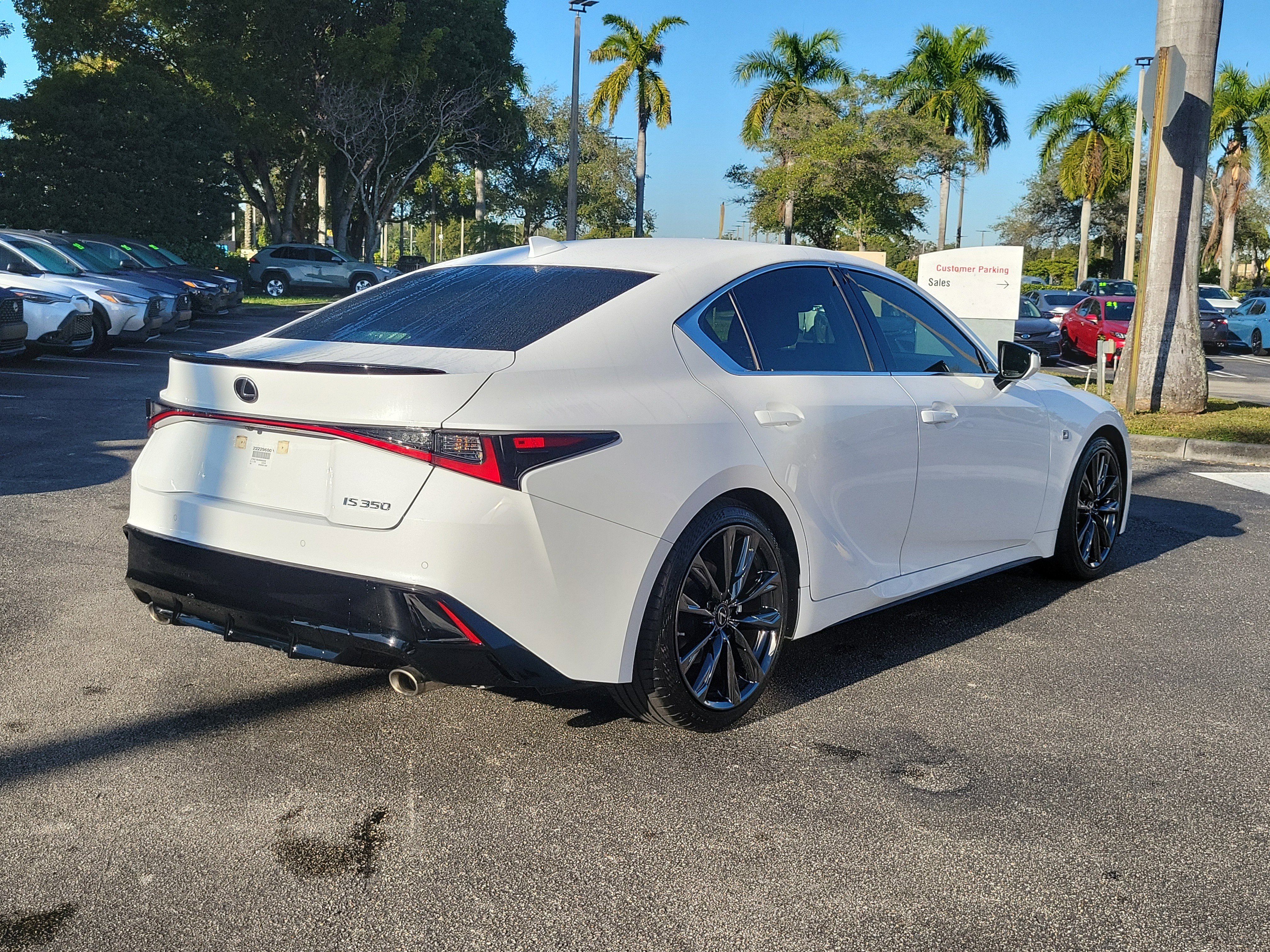 Used 2022 Lexus IS 350 F Sport image 4