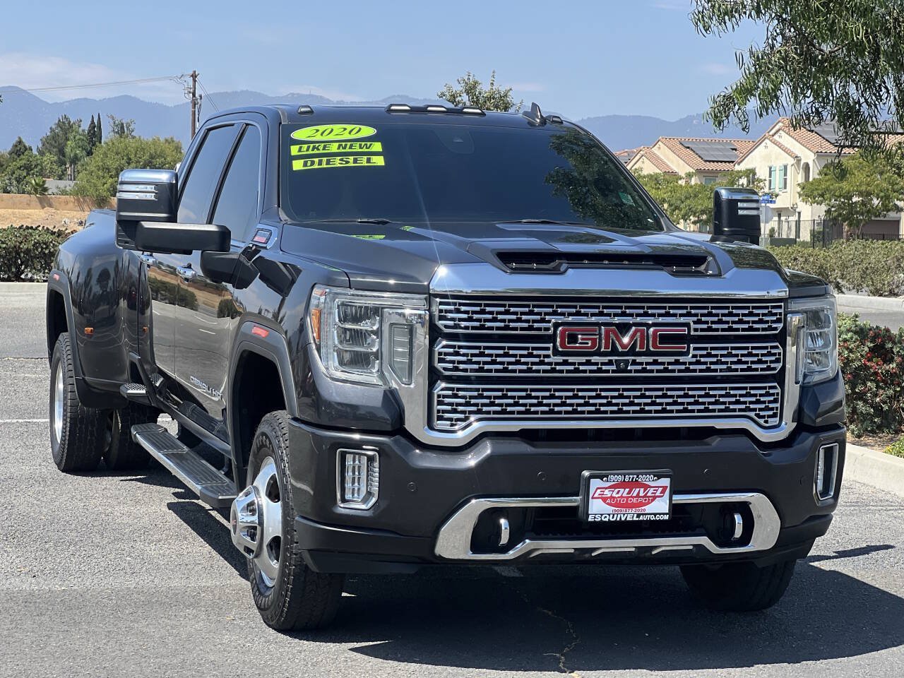 Used 2020 GMC Sierra 3500 Denali w/ Denali Ultimate Package AWD/4WD image 10