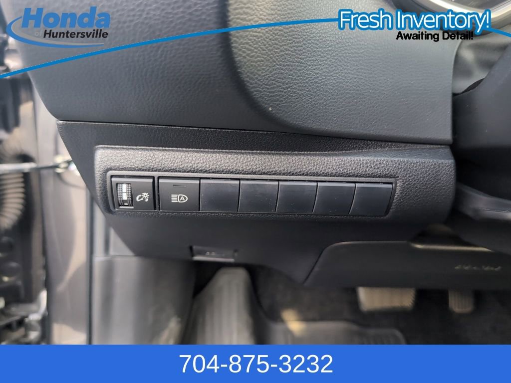 Used 2021 Toyota Corolla SE image 23