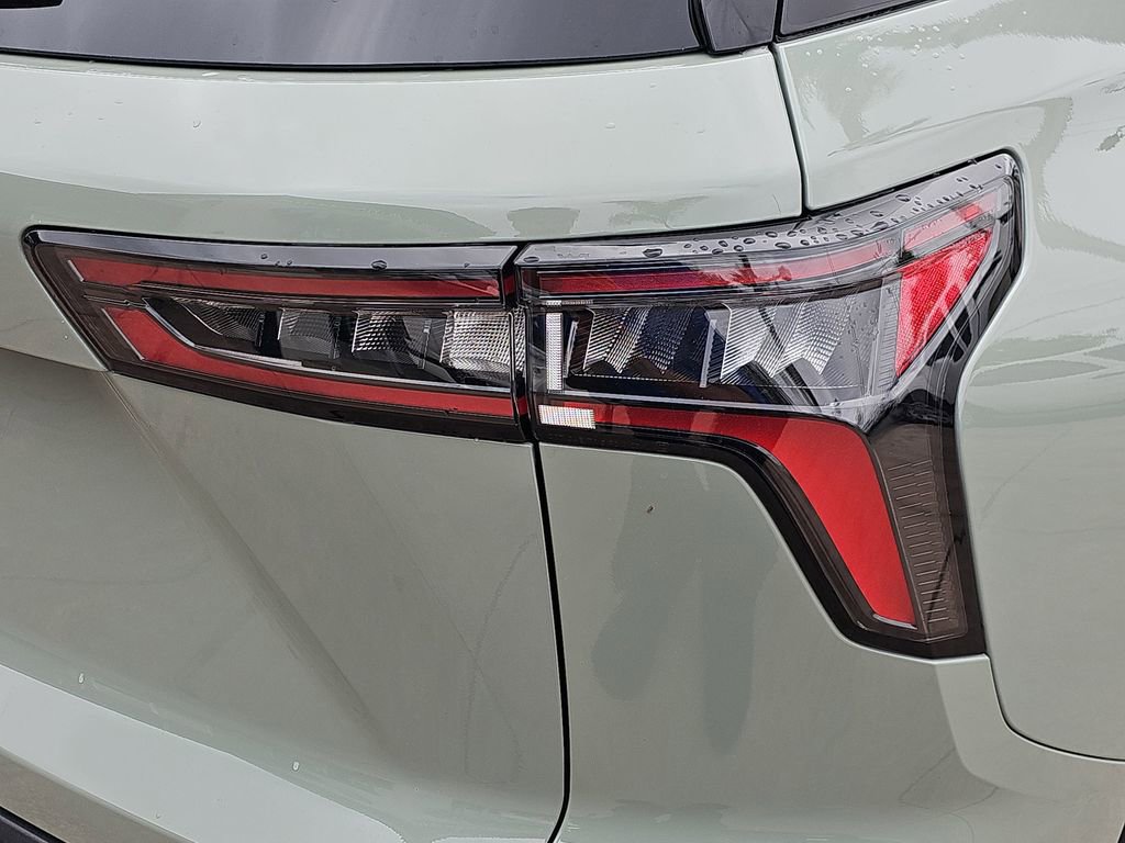 New 2026 Chevrolet Equinox LT FWD image 41