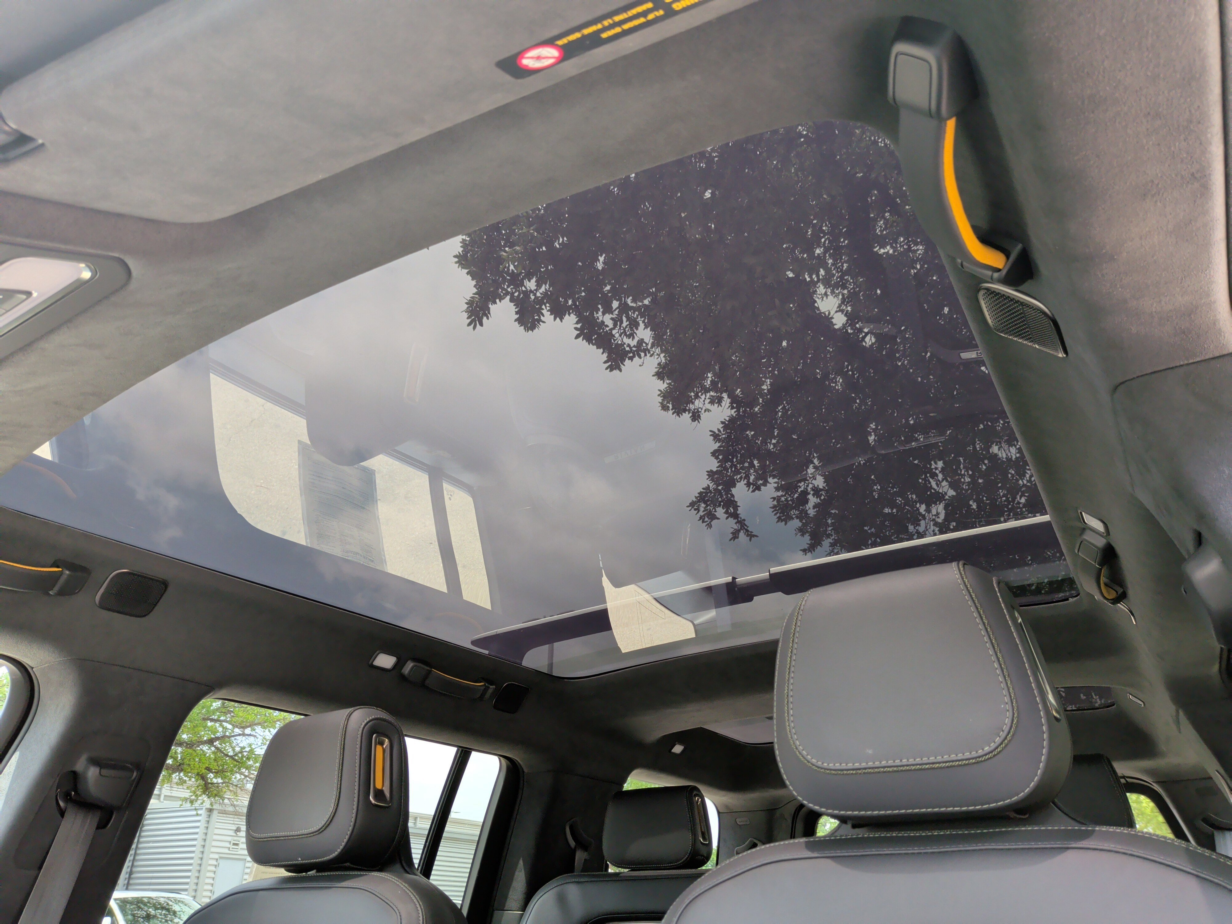 Used 2023 Rivian R1S Adventure AWD/4WD image 30