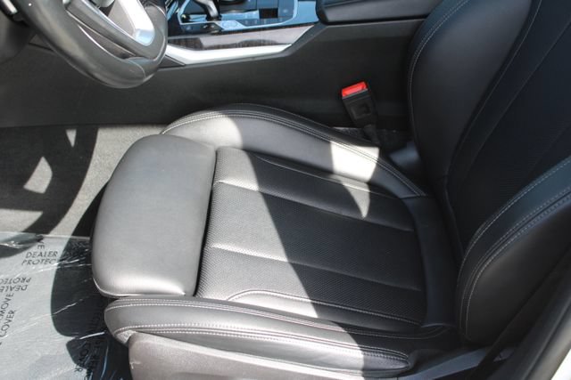 Used 2022 BMW 330e w/ Convenience Package RWD image 38
